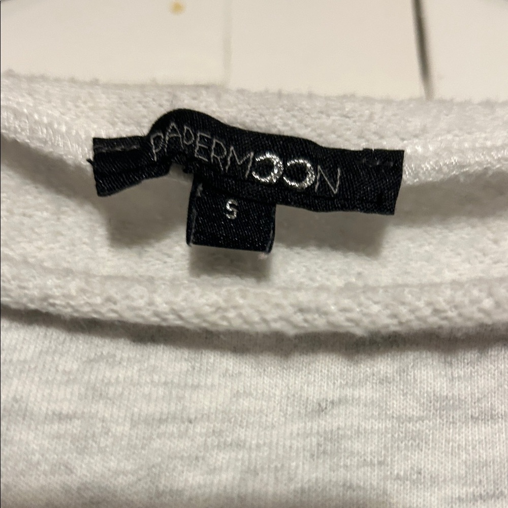 Papermoon Gray Crop Top - Picture 3 of 4